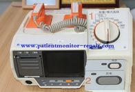 As peças da máquina do desfibrilador de Nihon Kohden Cardiolife TEC-7511C/automatizaram o desfibrilador externo