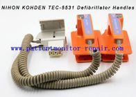 O desfibrilador segura as peças da máquina de TEC-5531 NIHON KOHDEN em boas condições físicas e funcionais